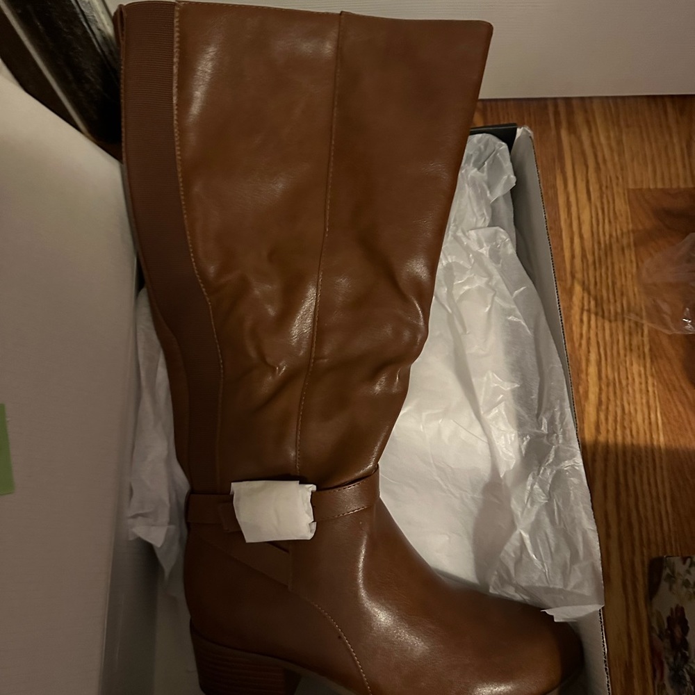 Brown boots brown faux leather from layne Bryant size 10 wide calf ,small heel